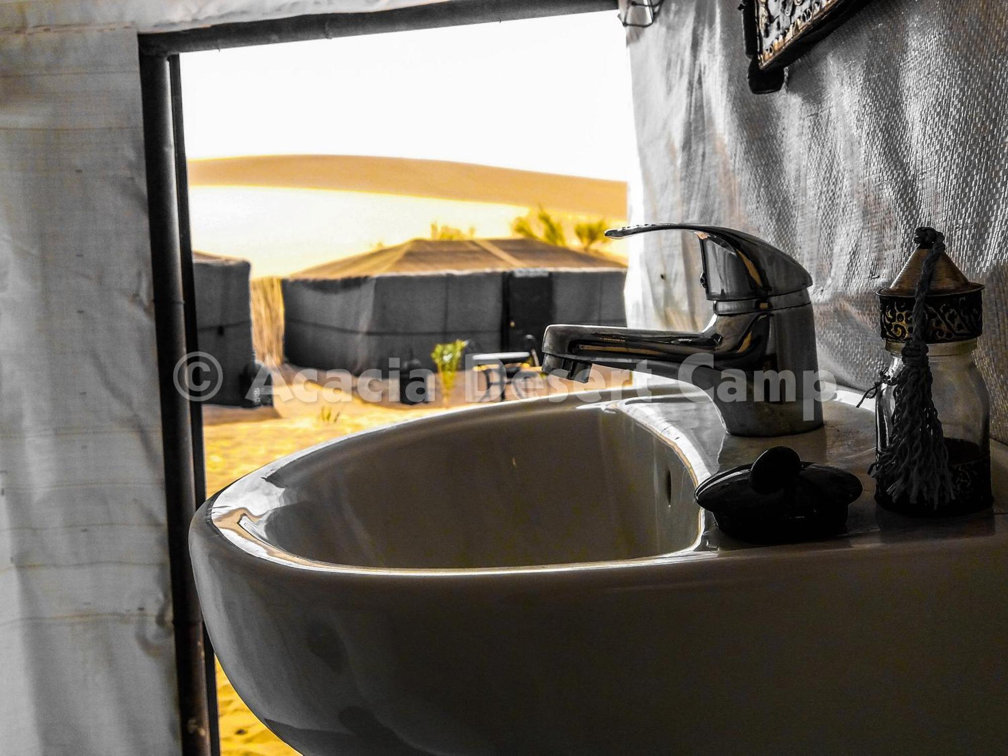 ホテル Acacia Desert Camp メルズーガ エクステリア 写真